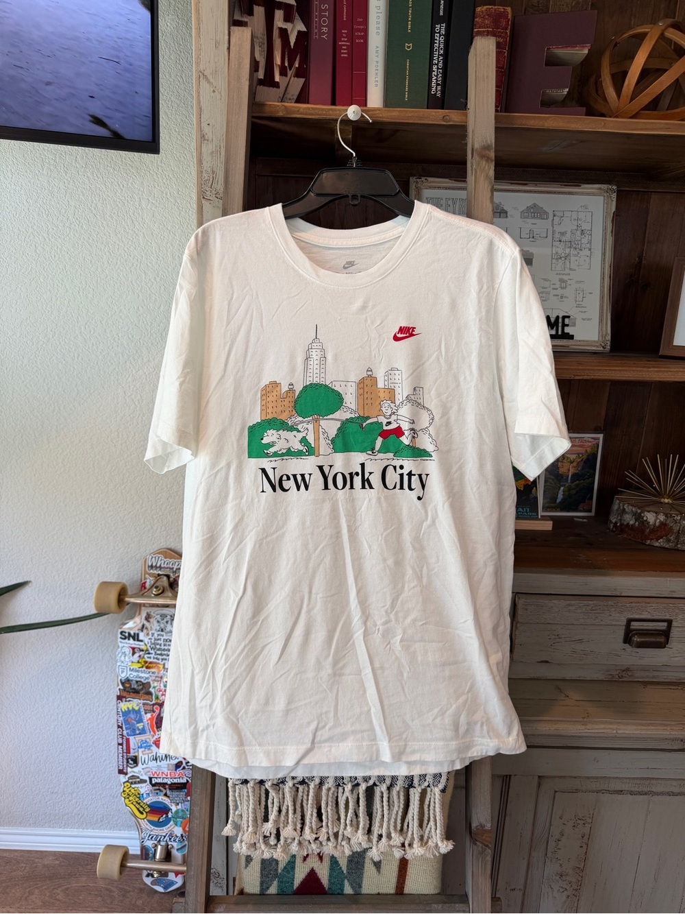 NWOT Nike men’s New York City cotton shirt size large